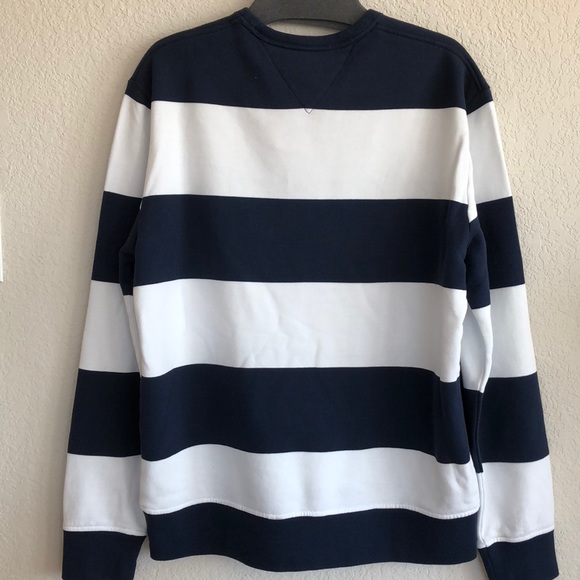 NWT Tommy hilfiger men’s crew neck sweater - Picture 2 of 6